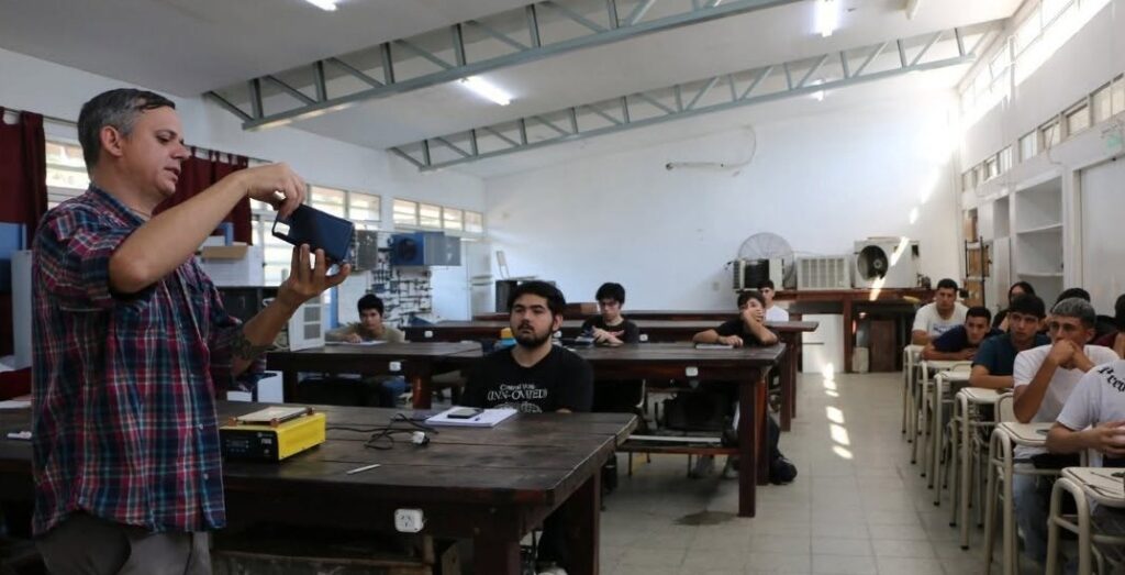 La Escuela de Artes y Oficios abre inscripciones para nuevas capacitaciones con certificación de la UNSE