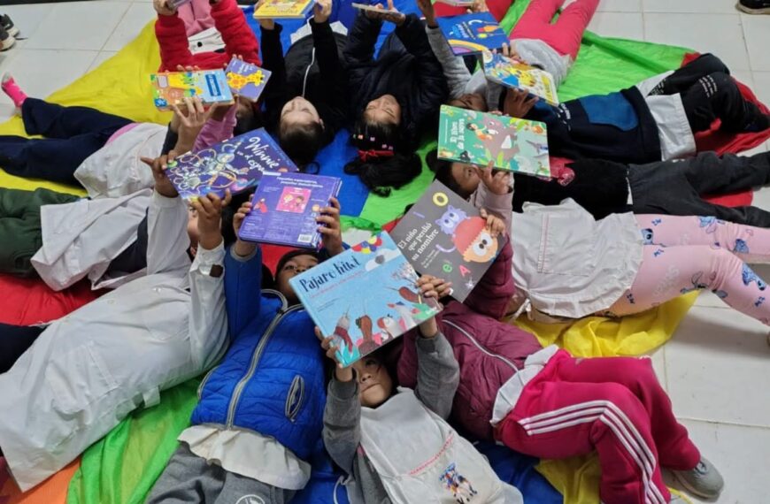 Bandera: Con actividades que buscan fortalecer el hábito de la lectura celebran la Semana del Libro