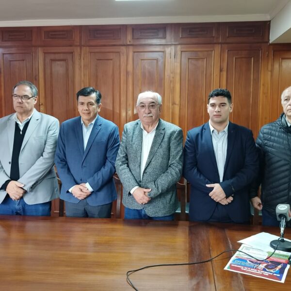La UNSE presentó un Mundial de futsal que reunirá a estudiantes de toda la provincia