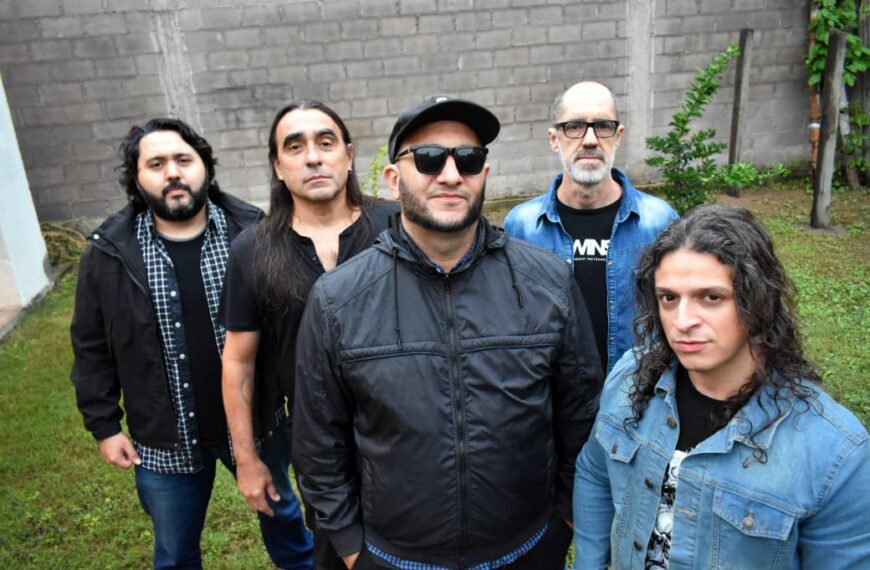 Avemanthra celebra 33 años de historia con un show especial en el Cine Teatro Renzi