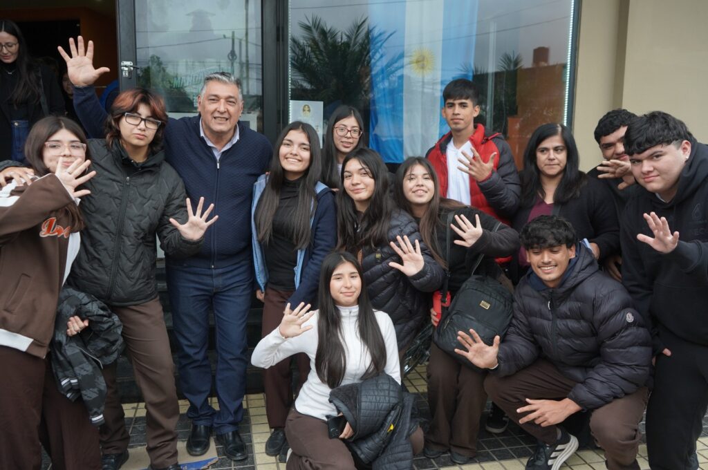 Importante participación los estudiantes bandeños en el proyecto “Pre Quinto de Película”