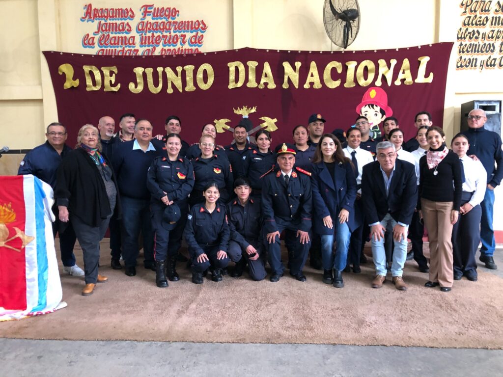 Emotivo acto por el “Día Nacional del Bombero Voluntario” en La Banda Emotivo acto por el “Día Nacional del Bombero Voluntario” en La Banda