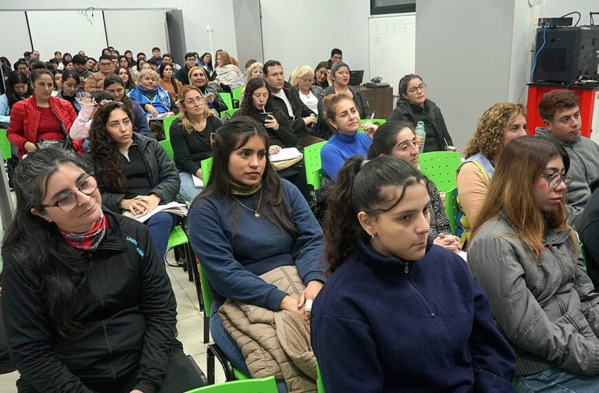 La jornada sobre Brainstorm abrió con éxito la “Semana Robótica de La Banda”