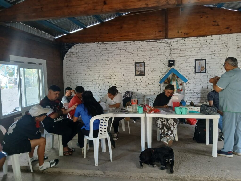 Jornada de promoción de la salud en el Hogar de Cristo “Madre del Puente Carretero” Jornada de promoción de la salud en el Hogar de Cristo “Madre del Puente Carretero”