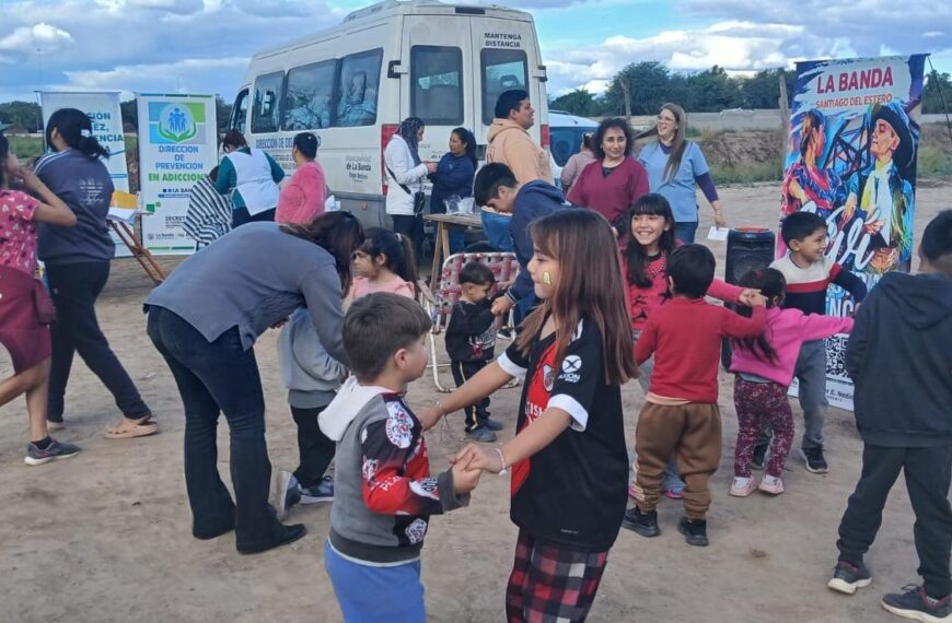 Vecinos del barrio IV Centenario fueron beneficiados con un operativo integral municipal