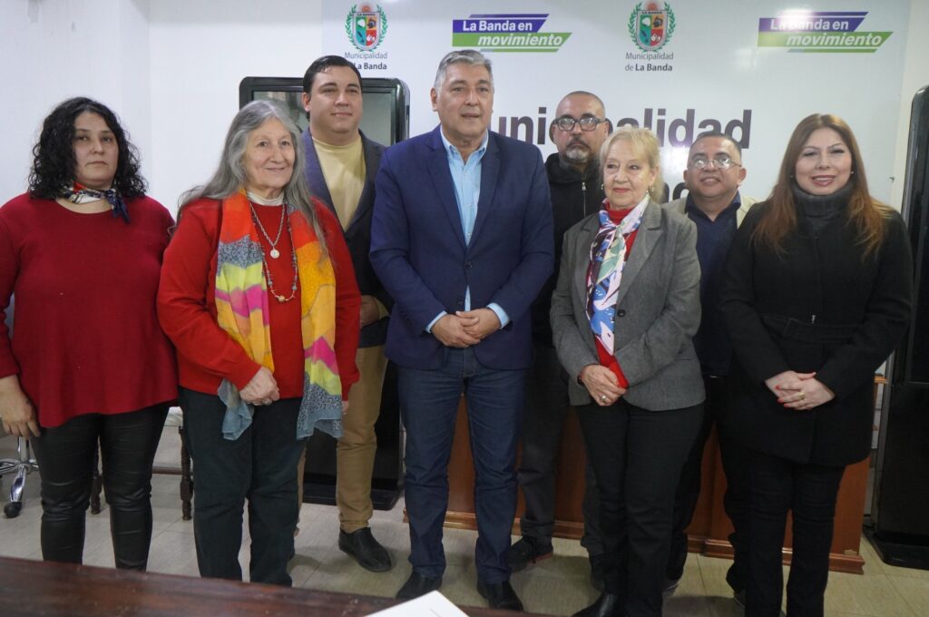 La Banda: firma de convenio de cooperación con el Colegio de Sociólogos de Santiago del Estero La Banda: firma de convenio de cooperación con el Colegio de Sociólogos de Santiago del Estero