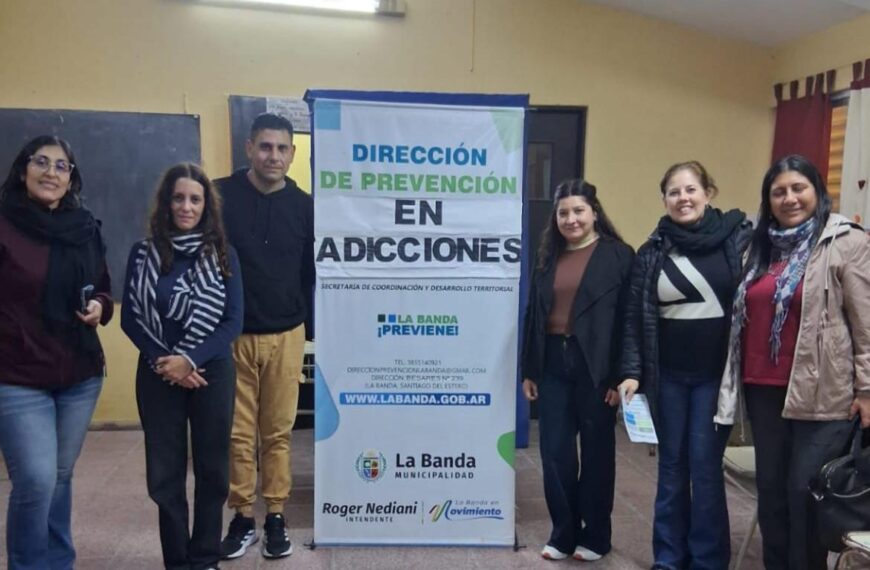 Alumnos del Colegio Héroes de Malvinas participaron del taller preventivo “Decisiones que Construyen Futuro”