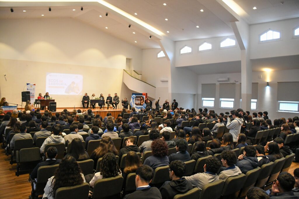 Lanzaron el proyecto pedagógico “Ecos de sabiduría: derechos que resuenan” en la Escuela Normal Manuel Belgrano Lanzaron el proyecto pedagógico “Ecos de sabiduría: derechos que resuenan” en la Escuela Normal Manuel Belgrano