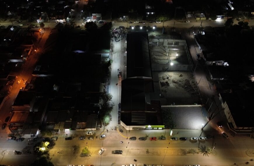 Nueva obra de pavimento e iluminación mejora la conectividad en el barrio Dorrego