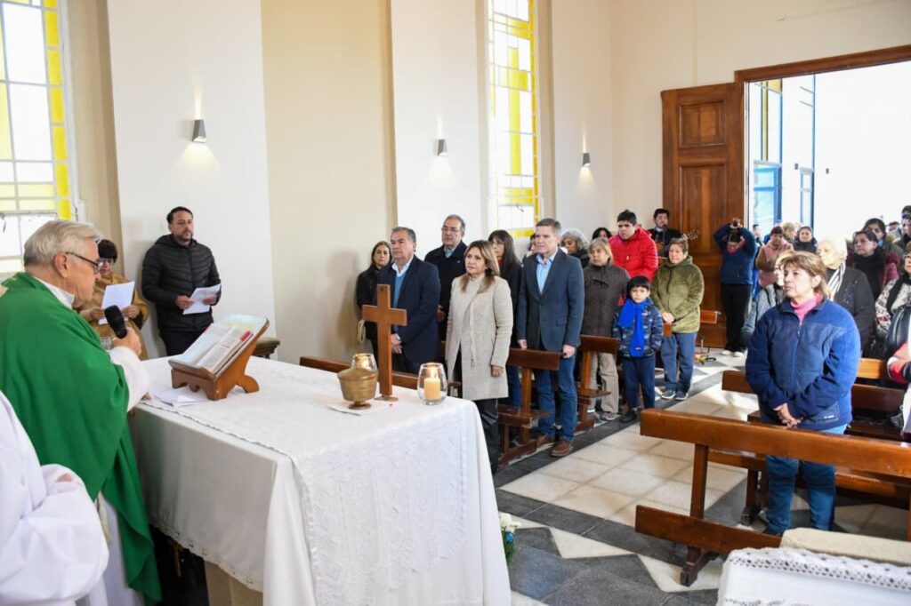 Autoridades municipales participaron de la misa en homenaje al Día del Padre en La Piedad Autoridades municipales participaron de la misa en homenaje al Día del Padre en La Piedad