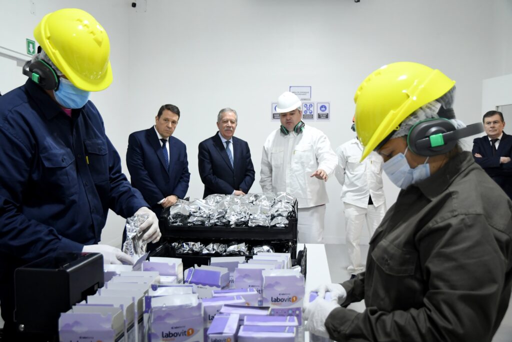 El gobernador Elías Suárez participó de la inauguración de la nueva planta industrial Labofarma S.A. en La Banda El gobernador Elías Suárez participó de la inauguración de la nueva planta industrial Labofarma S.A. en La Banda