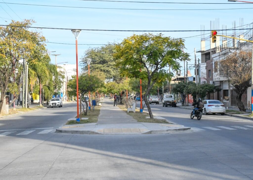 Inaugurarán oficialmente la repavimentación de 58 cuadras de la Av. Colón Inaugurarán oficialmente la repavimentación de 58 cuadras de la Av. Colón