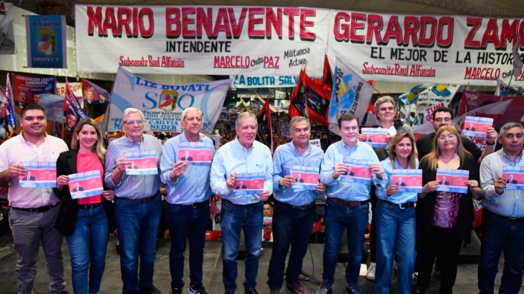 Fuerte respaldo a Mario Benavente en plenarios del Frente Cívico en la capital santiagueña