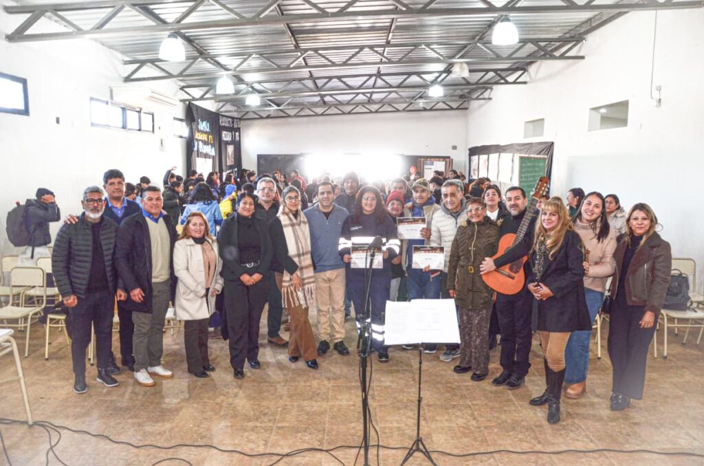 Gran participación de los vecinos de Clodomira en el evento “La Ruta de Hierro y Fe: Memoria, Identidad y Patrimonio” Gran participación de los vecinos de Clodomira en el evento “La Ruta de Hierro y Fe: Memoria, Identidad y Patrimonio”