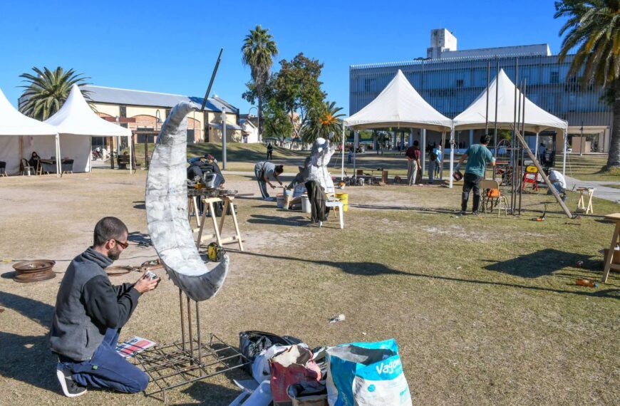 Comenzó el 2º Encuentro de Escultores en el parque Oeste