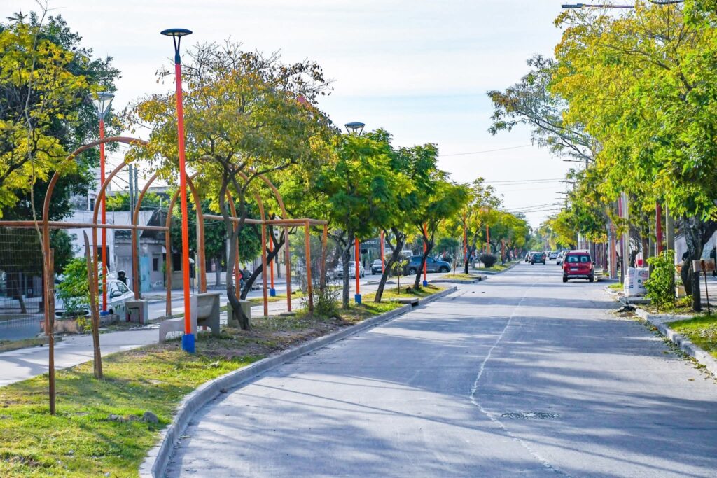 Inauguraron la repavimentación de 58 cuadras de la Av. Colón