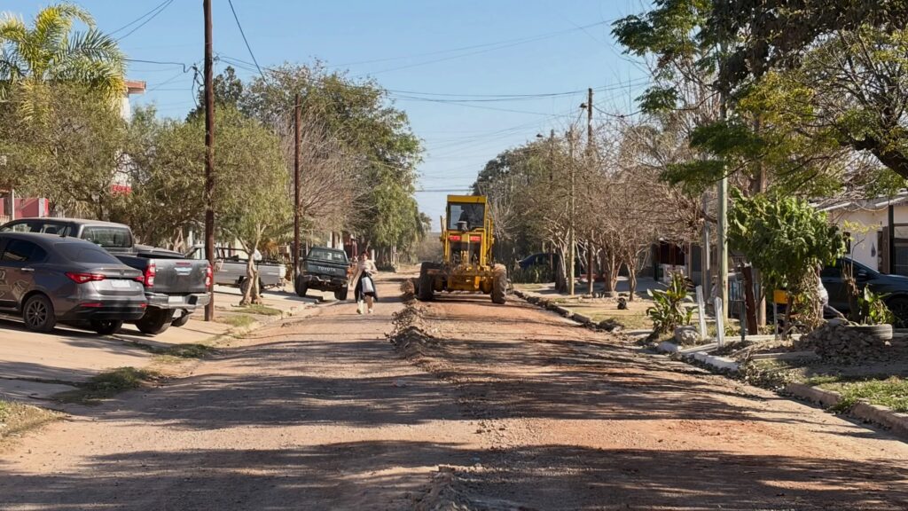 Las Termas: Avanzan con la reparación de calles en barrio Sargento Cabral Las Termas: Avanzan con la reparación de calles en barrio Sargento Cabral