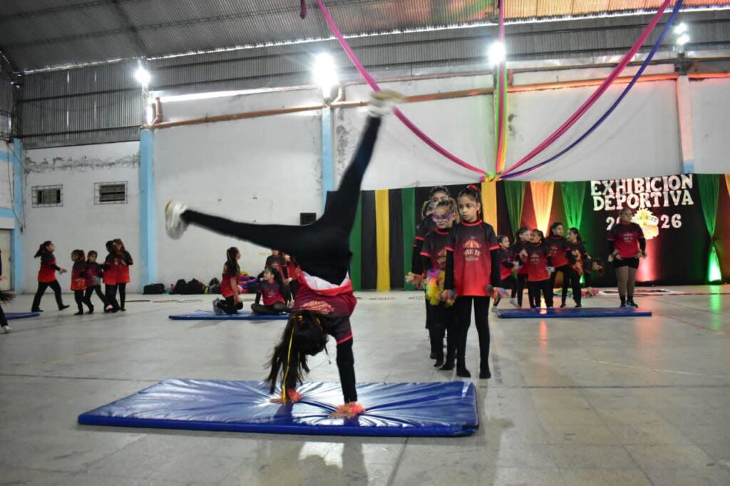 Gran segunda jornada de exhibición de Escuelas Deportivas en Fernández