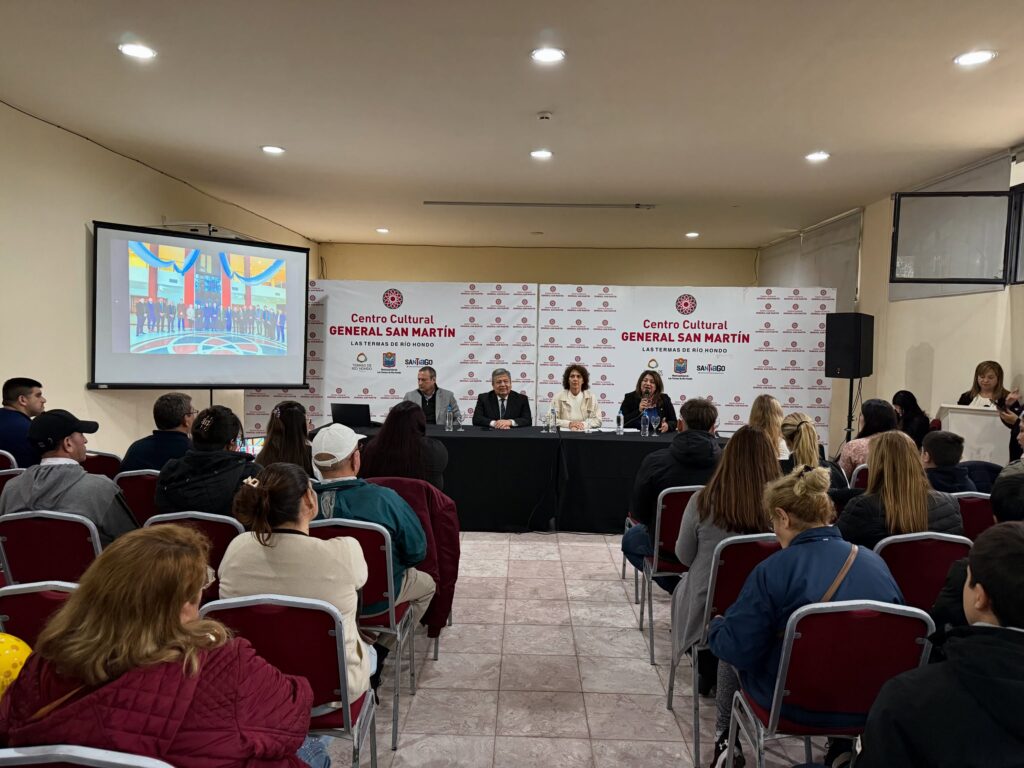 Las Termas: Más de 300 jóvenes se inscribieron en las diplomaturas de la UNSE que se dictarán en la ciudad Las Termas: Más de 300 jóvenes se inscribieron en las diplomaturas de la UNSE que se dictarán en la ciudad