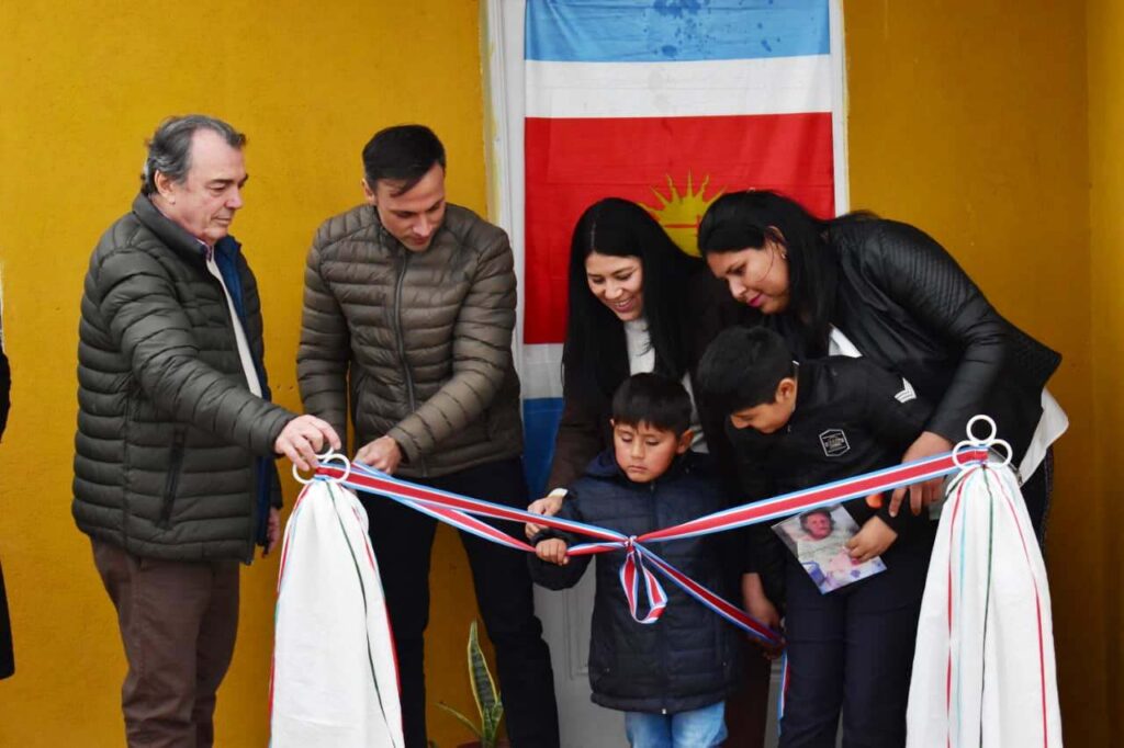 Yanina Iturre encabezó la inauguración de importantes obras en el marco del 136° aniversario de Fernández Yanina Iturre encabezó la inauguración de importantes obras en el marco del 136° aniversario de Fernández