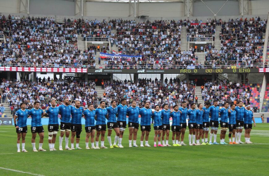 Entre recuerdos de México ’86 y un final polémico, Los Pumas no pudieron con Inglaterra