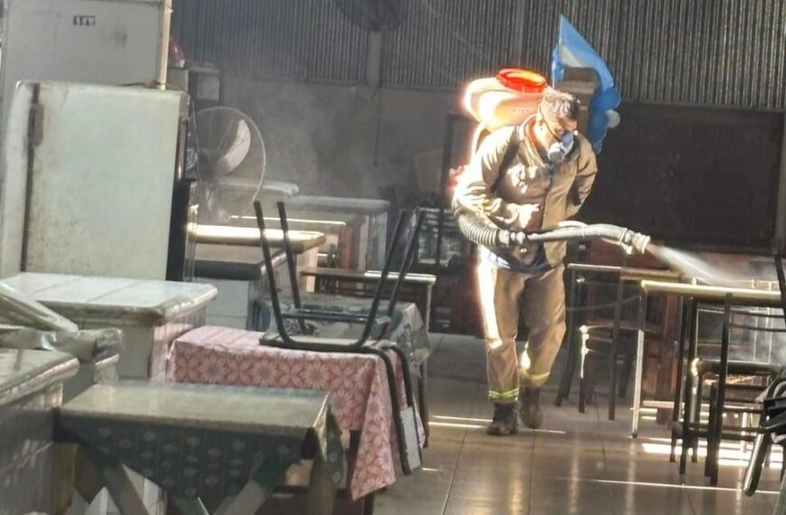 Operativo de fumigación y desinfección integral en el Mercado Unión