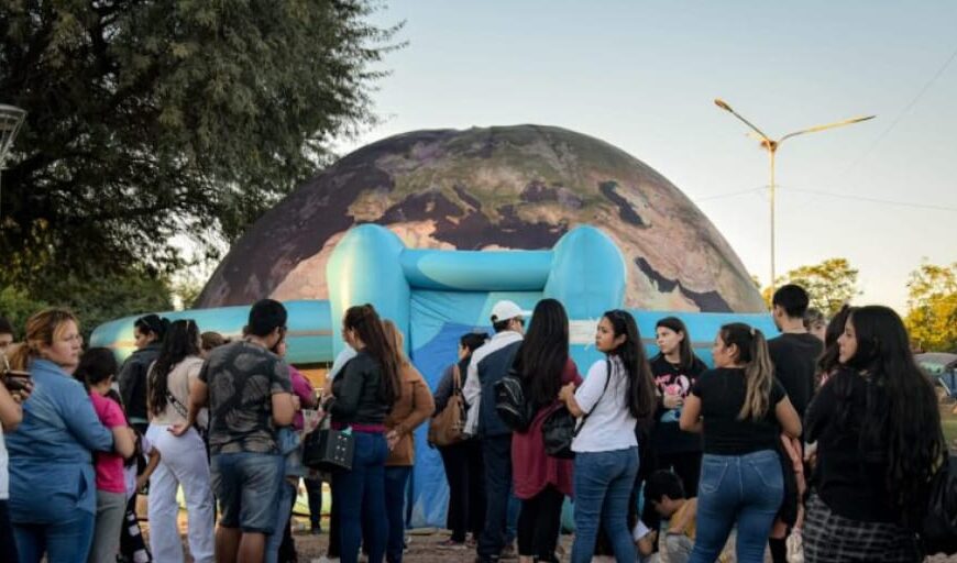 Experiencia inmersiva de 360°: el “Planetario Móvil” llega a La Banda