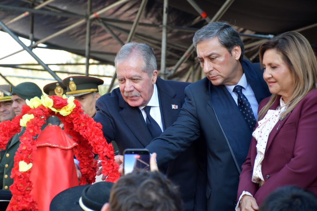 El gobernador Elías Suárez participó de los festejos centrales por el 473° Aniversario de la “Madre de Ciudades” El gobernador Elías Suárez participó de los festejos centrales por el 473° Aniversario de la “Madre de Ciudades”
