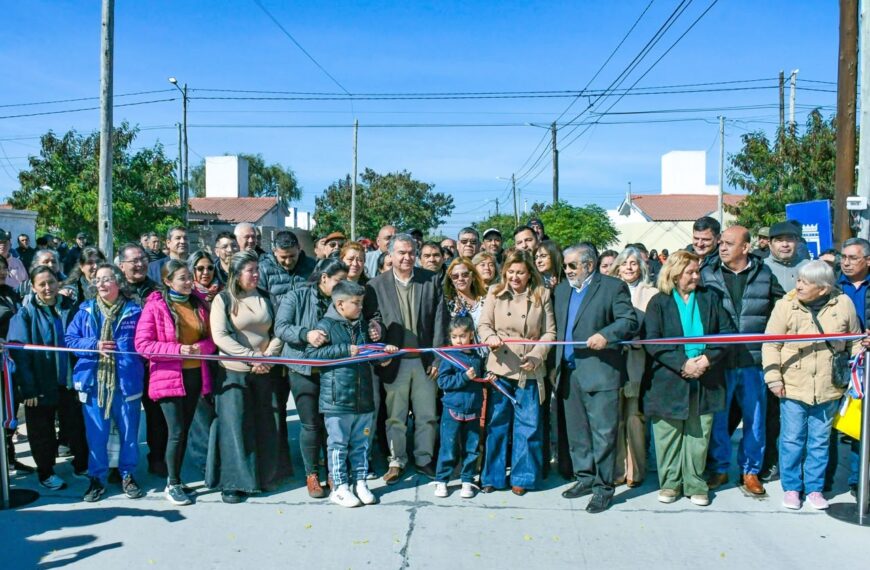 Inauguraron 24 cuadras de pavimento en el barrio Néstor Kirchner