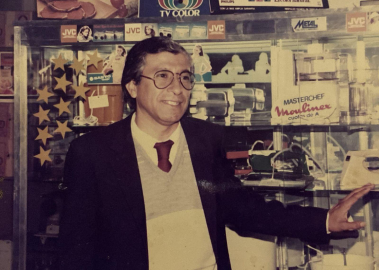 “Una vida de barro y estrellas”: presentarán la autobiografía póstuma de Eduardo “Chaca” Carabajal “Una vida de barro y estrellas”: presentarán la autobiografía póstuma de Eduardo “Chaca” Carabajal