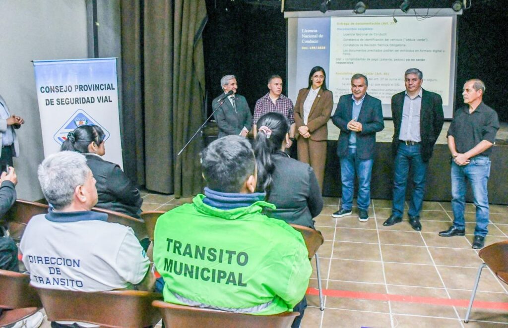 La Municipalidad participó de la capacitación de instructores y evaluadores para motociclistas de centros de emisión de licencias La Municipalidad participó de la capacitación de instructores y evaluadores para motociclistas de centros de emisión de licencias