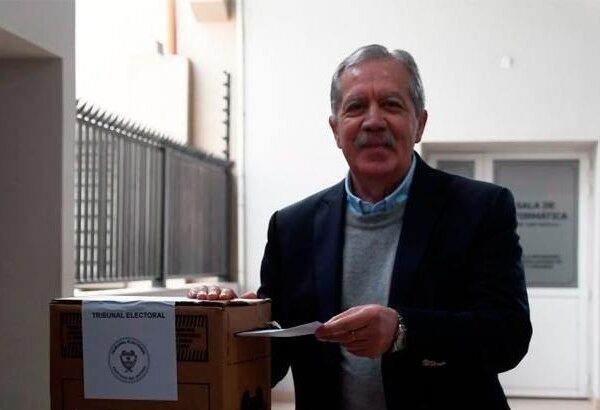 Elías Suárez: “Hoy la ciudadanía legitima con su voto el futuro de sus municipios”