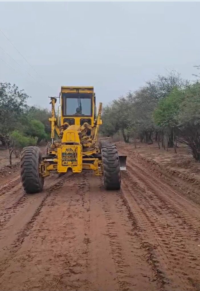 La Municipalidad de Nueva Esperanza avanza con obras de enripiado en Tres Bajos La Municipalidad de Nueva Esperanza avanza con obras de enripiado en Tres Bajos