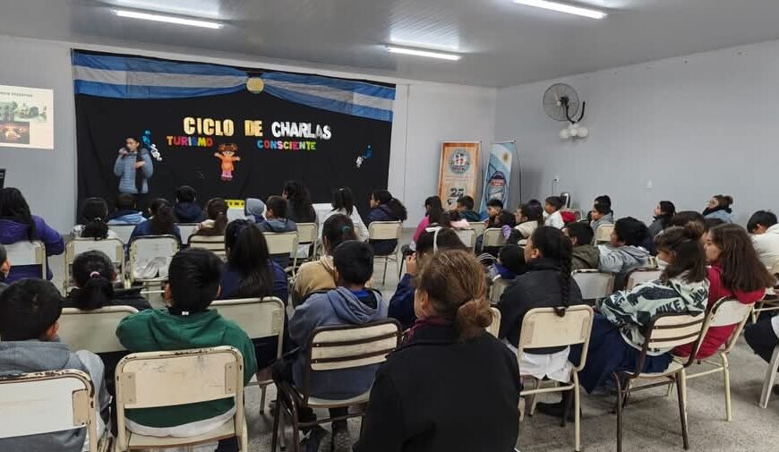 Las Termas: Alumnos se forman como “guardianes turísticos” de la ciudad