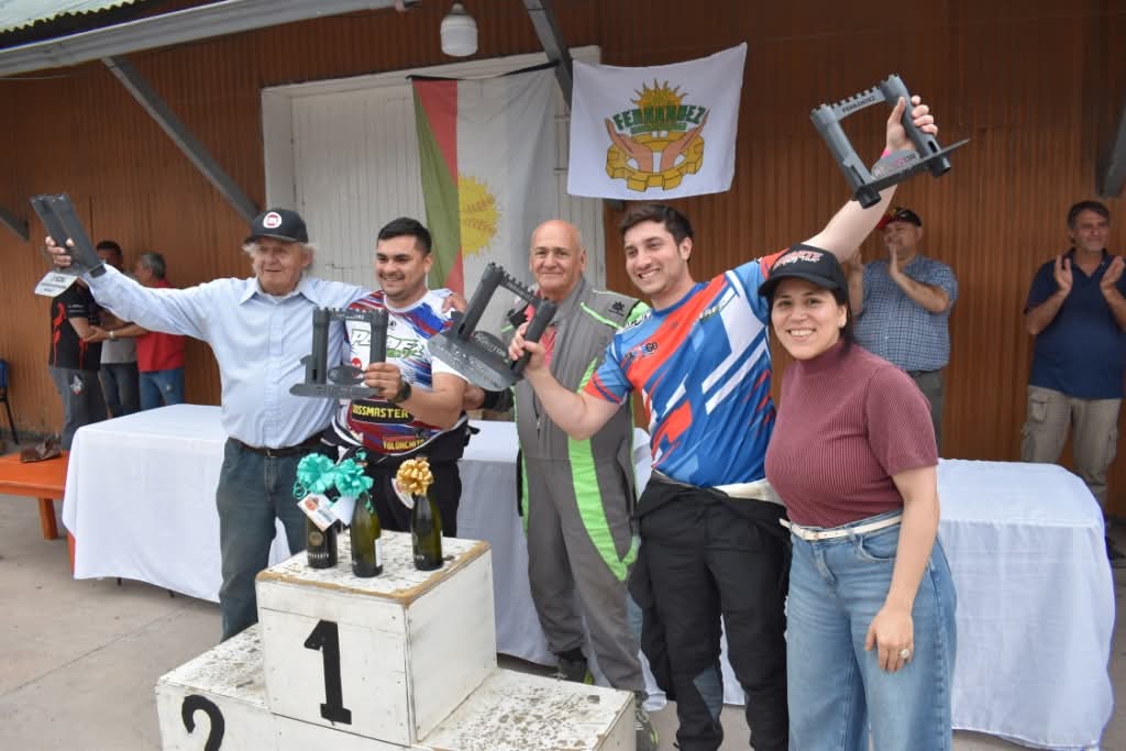 Gran cierre y premiación de la 5ª fecha del Rally Santiagueño en Fernández Gran cierre y premiación de la 5ª fecha del Rally Santiagueño en Fernández