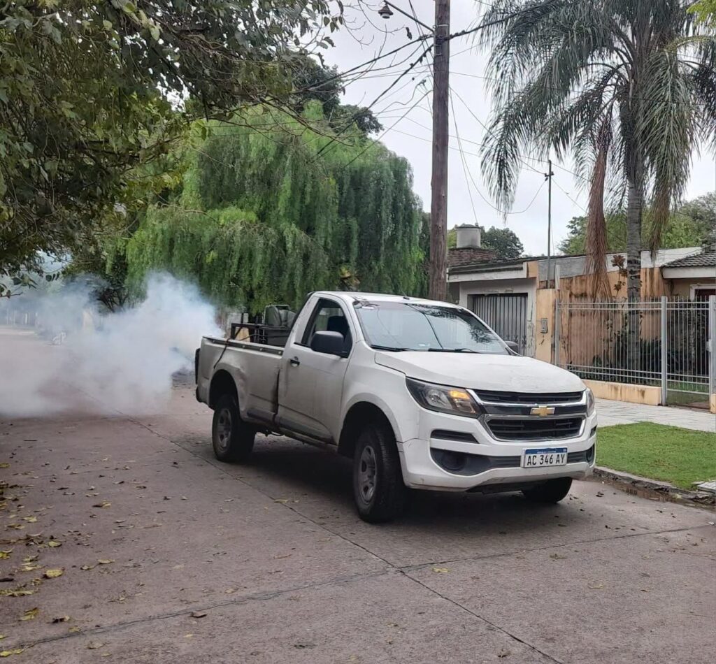 Continúan las fumigaciones preventivas en ciudad Capital Continúan las fumigaciones preventivas en ciudad Capital
