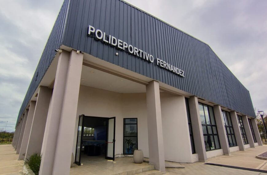 Instalan un nuevo sistema de ventilación en el natatorio del Polideportivo Municipal