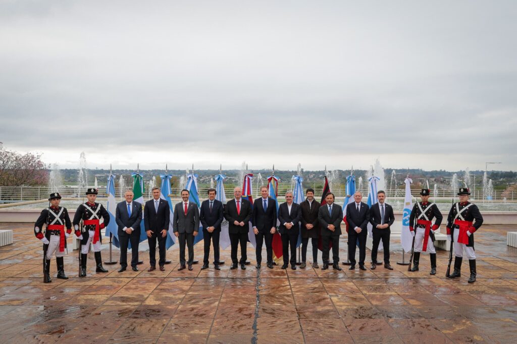 El gobernador Elías Suárez participa de la 24ª asamblea del Consejo Regional del Norte Grande
