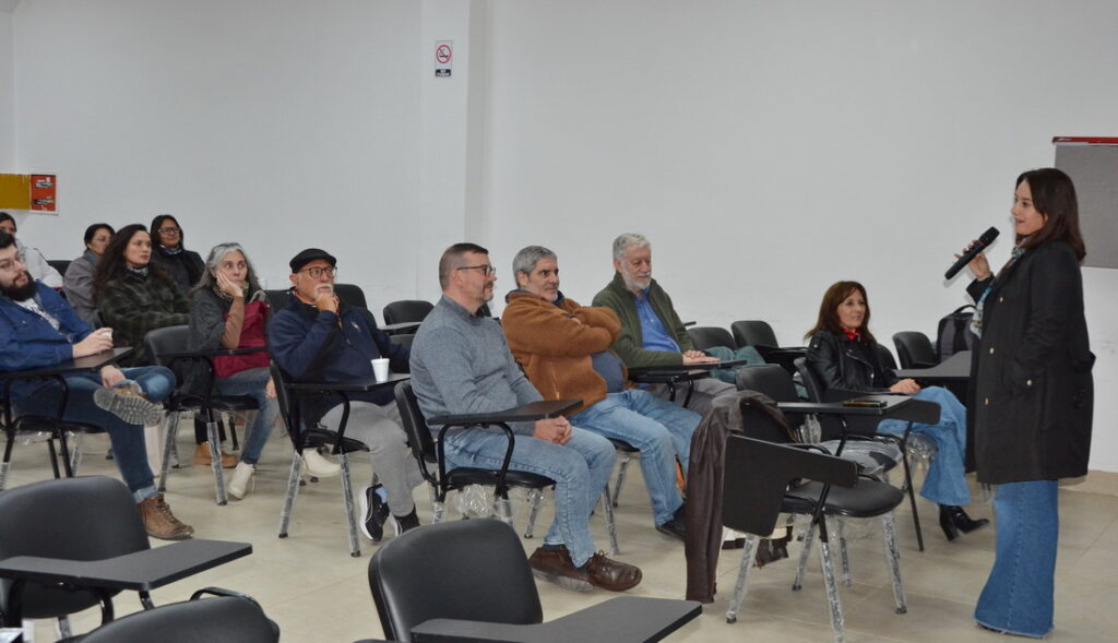 La Licenciatura en Filosofía celebró sus 40 años en Humanidades con un homenaje a Antonio Kinen La Licenciatura en Filosofía celebró sus 40 años en Humanidades con un homenaje a Antonio Kinen