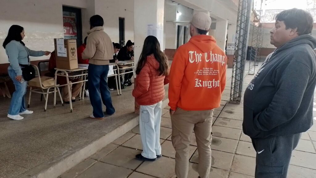 Santiago del Estero vota: casi 600 mil electores eligen autoridades en 25 municipios Santiago del Estero vota: casi 600 mil electores eligen autoridades en 25 municipios