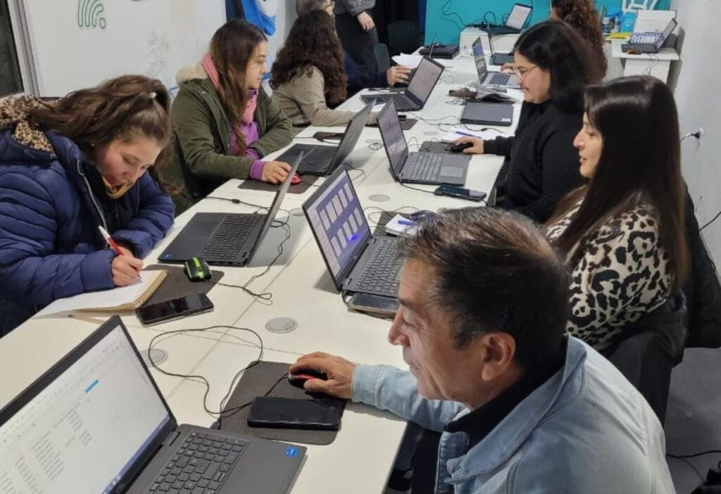 Punto Digital La Banda abre las inscripciones para la séptima edición de cursos virtuales gratuitos Punto Digital La Banda abre las inscripciones para la séptima edición de cursos virtuales gratuitos