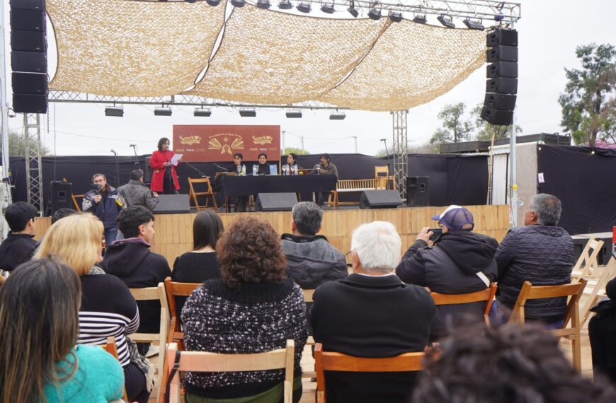 Mariela Carabajal presentó el libro autobiográfico de su padre “Chaca”