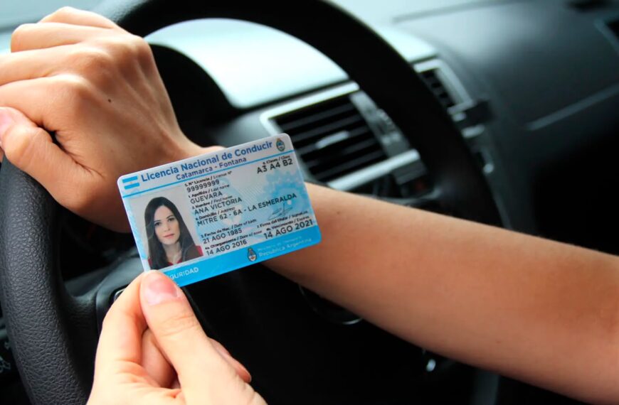Entregarán licencias de conducir correspondientes a trámites realizados entre junio y octubre de 2025