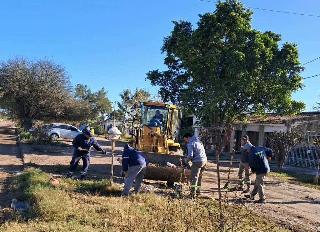 El municipio bandeño refuerza los operativos de limpieza y erradicación de basurales El municipio bandeño refuerza los operativos de limpieza y erradicación de basurales