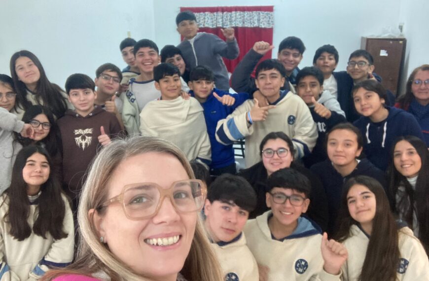 El municipio bandeño llevó adelante un taller de prevención de adicciones en el Colegio Miguel Ángel