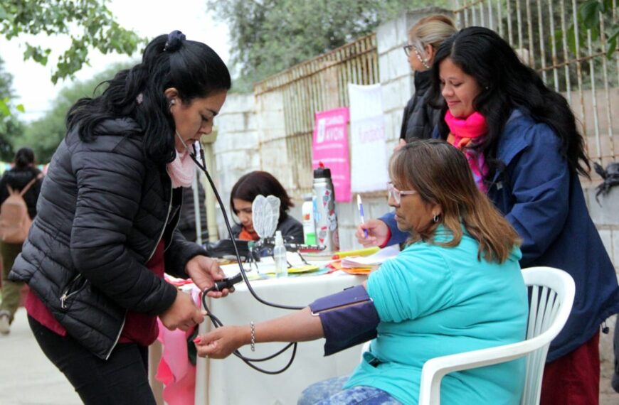 Taller de prevención de la hipertensión arterial con vecinos del Barrio Ampliación Primero de Mayo