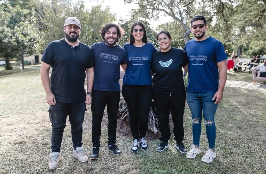 Fiesta Indómita: una noche de música y diversidad artística en Santiago