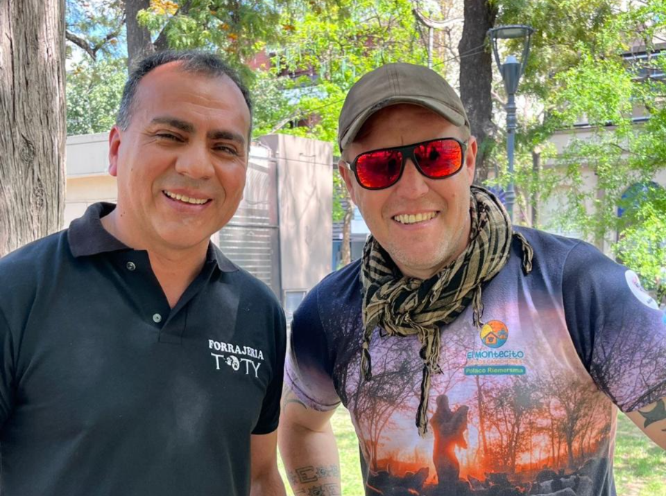“Un árbol por el Pola”: una campaña busca mantener vivo el legado de El Polaco