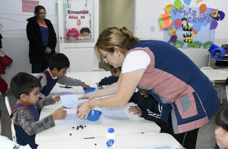 Convocan a docentes a cubrir cargos en jardines de infantes de Capital