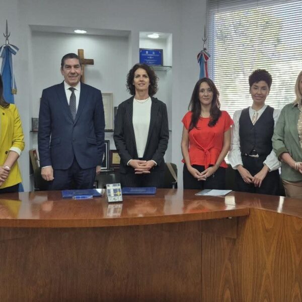 Las Termas: El Municipio y la UCSE firmaron un convenio para fortalecer la formación turística